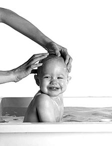 精選嬰兒洗發水品牌與母嬰護理實用指南