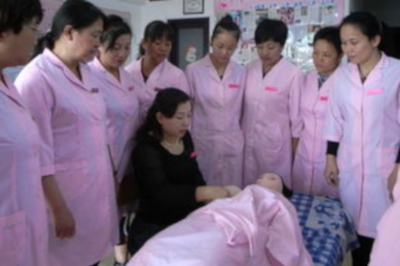 曠郁康乃馨母嬰護理 好商機不容錯過，助力母嬰生活護理